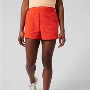 Athleta Trekkie north short